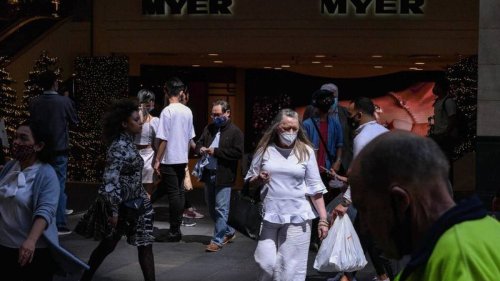 Australian Medical Association pleading with Aussies to wear masks again