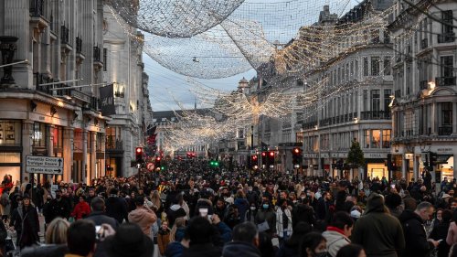 Covid restrictions relaxed: UK allowed 5 days of Christmas gatherings, decision slammed by medical journals - NZ Herald