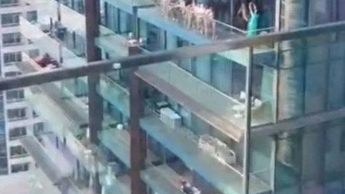 Women arrested for naked photo shoot in Dubai - NZ Herald