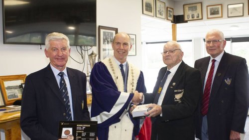 Legacy medals for rowers presented in Whanganui