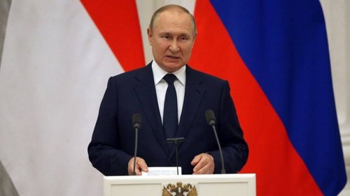 Warning that Vladimir Putin could invade rest of Europe within a year