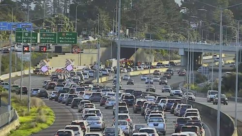 Auckland traffic delays: Northwestern motorway lanes blocked after fire