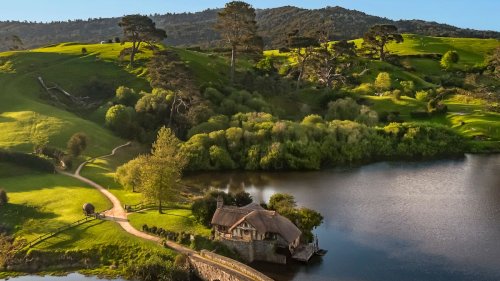 Hobbiton Movie Set receives Guinness World Record for largest purpose-built film set