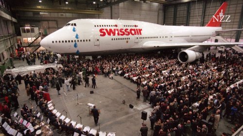 Das Grounding der Swissair traf die Schweiz mitten ins Herz. Wie kam es, dass sich eine Nation dermassen mit ihrer Fluggesellschaft identifiziert hat?