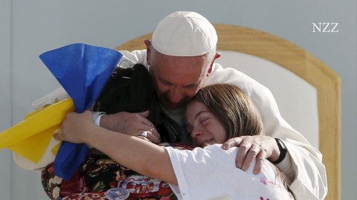 Papst Franziskus kannte keine Berührungsängste: Sein Leben in Bildern