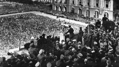 Kritik an der Tabuisierung: Österreich diskutiert über den Wiener Heldenplatz und den «Hitler-Balkon»