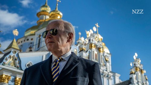 Auch wenn es Putin vorzog, zu Bidens Besuch in Kiew zu schweigen, ist es in der russischen Gesellschaft keineswegs still geblieben