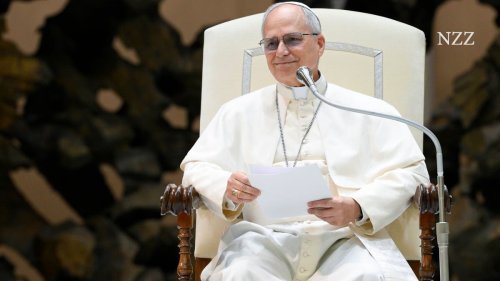 Eine Audienz beim neuen Papst – Leo XIV. lächelt das Draghi-Lächeln und fordert: «Entwaffnen wir die Worte»