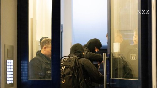Deutschland: Mutmassliche Linksextremistin festgenommen +++ Verteidiger von RAF-Terroristin Klette üben vor dem Prozess Kritik