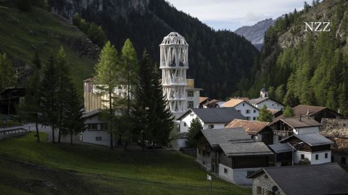 Seit heute ist im kleinsten Dorf in Graubünden ein 30 Meter hoher Turm aus dem 3-D-Drucker zu besteigen – zu viel Spektakel für das unspektakuläre Dorf?