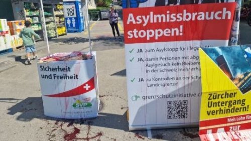 Polizei-News aus Zürich: Sirup-Attacke bei Standaktion der SVP – Partei reicht Strafanzeige ein