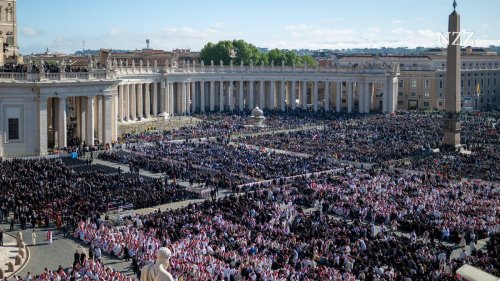 Trauerfeier für den Papst: Franziskus war ein Papst «inmitten der Menschen» – Selenski traf Trump in Rom