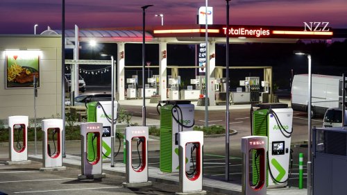 E-Fuels werden als klimaschonende Treibstoffe gepriesen – doch ihre Umweltbilanz ist nicht berauschend