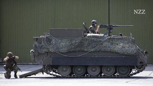 Der Traum von der grossen Panzerarmee: Schweizer Offiziere fordern, dass 12,8 Milliarden in neue Panzer investiert werden