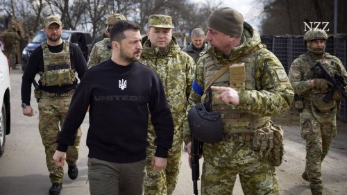 Krieg in der Ukraine: Schneefall bremst russische Truppen bei Bachmut aus