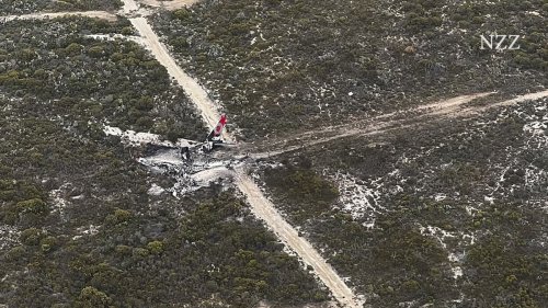 Piloten überleben Absturz eines grossen Löschflugzeugs in Australien