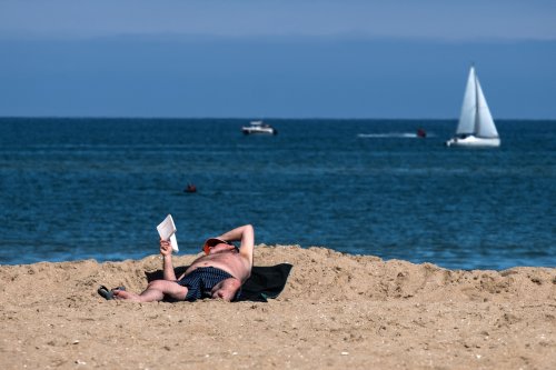 Here Are Some of the Worst Beach Reads