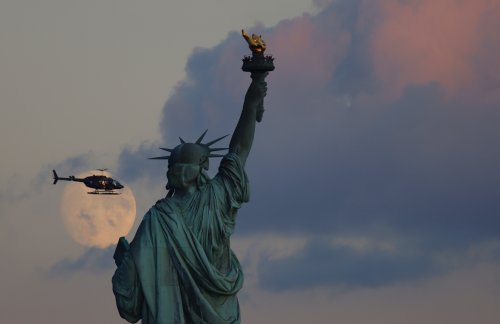 New Yorkers are Fed Up with Helicopters Noise from Tourists and the Rich Flying to the Hamptons. A New Law May Curb It.