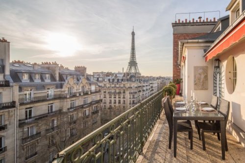 The Most Luxurious Places to Stay in Paris—That Aren’t Hotels