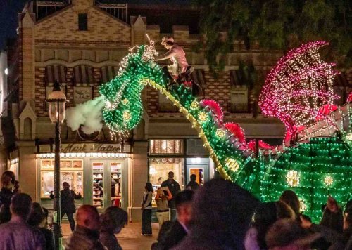 7 ways Disneyland visitors are spending 40% more