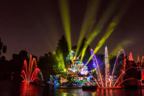 Disneyland swaps Peter Pan for Jack Sparrow when ‘Fantasmic’ returns