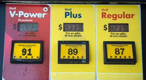 Oil prices are plunging, so why isn’t gas cheaper?
