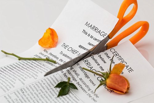 London Law Firm Accidentally Gets Wrong Couple Divorced, Cannot Undo Mistake