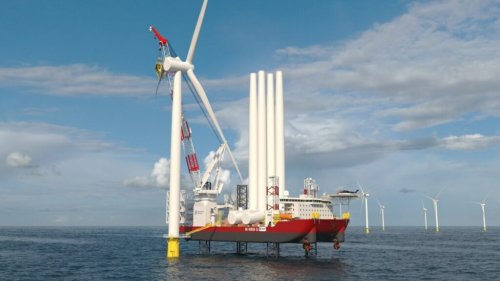 Offshore wind will need major investments in transmission, supply chain, reports say