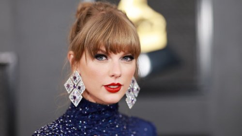 Taylor Swift: Travis Kelces Ex warnt - "Er ist ein Fremdgänger"