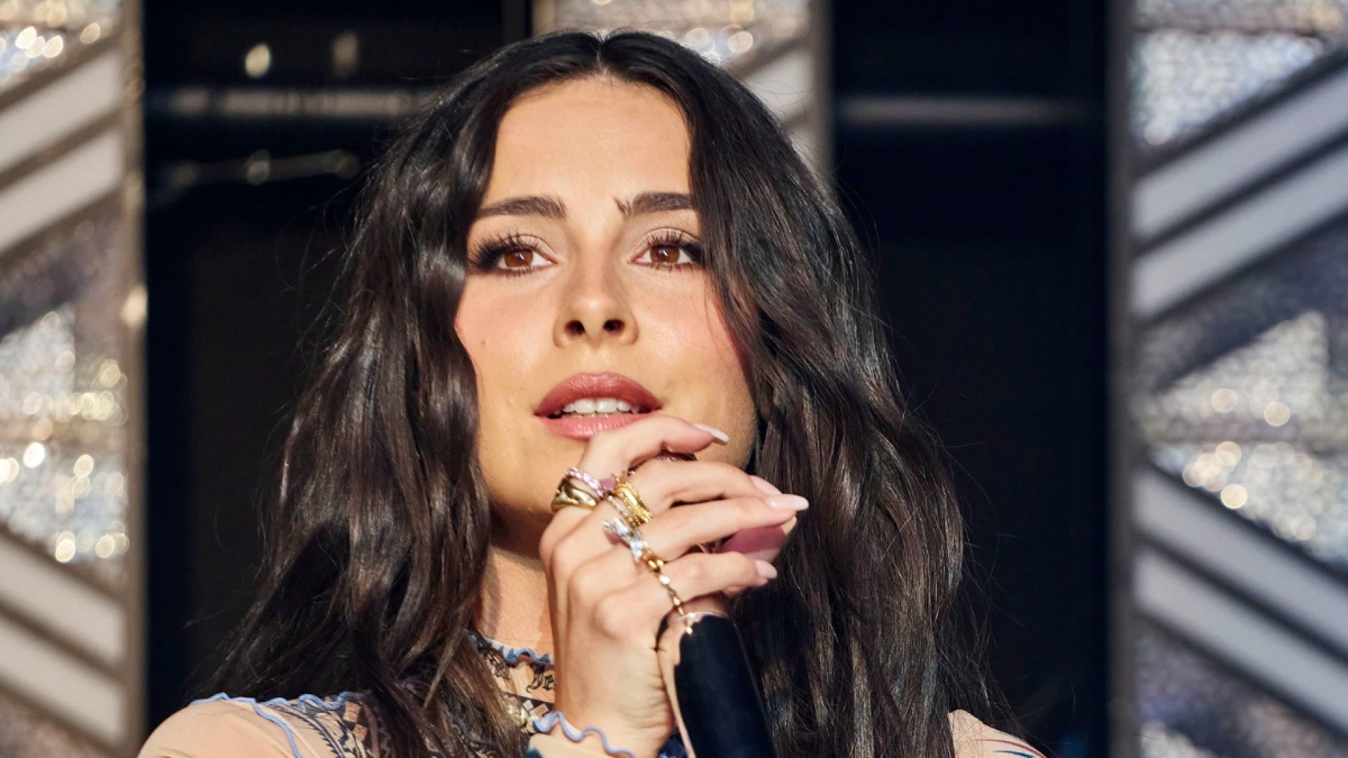 Lena Meyer-Landrut: Verschwunden! Große Sorge um die Sängerin