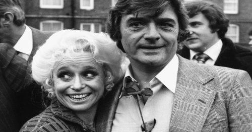 Barbara Windsor's gangland crook ex husband Ronnie Knight dead at 89 ...