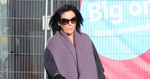 EastEnders' Kat Slater star Jessie Wallace dons slippers for shopping trip