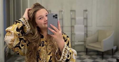 Victoria Beckham shows off Harper's 'big girl hair' as she chops inches