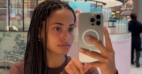 Love Island winner wows fans with 'natural' beauty as she goes makeup free