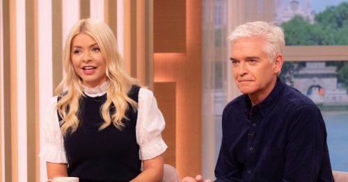 Holly Willoughby 'signs 7 figure deal with M&S' as Phillip Schofield’s '£1m contract ends'