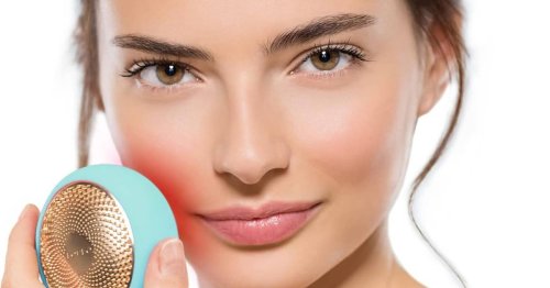 Foreo's LED face mask that 'makes skin look younger' gets £68 price cut in Amazon sale