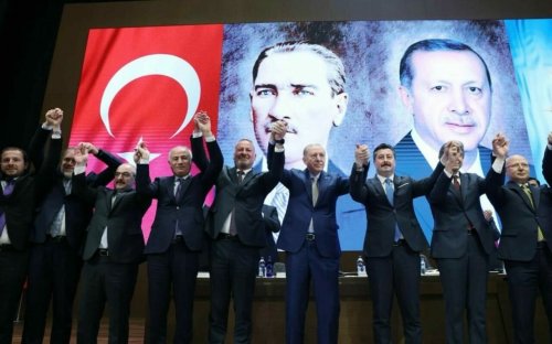 Davut Gürkan: ‘AK Parti ailesine hoş geldiniz’