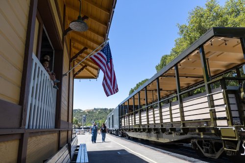 This Open Air Train Ride In Northern California Is A Scenic Adventure For The Whole Family