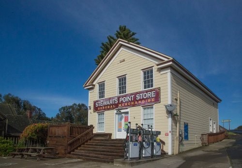 The Middle-Of-Nowhere General Store With Some Of The Best Breads, Sandwiches, and Pastries In California