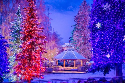 These 4 Small Towns In Washington Honor Christmas In The Most Magical Way