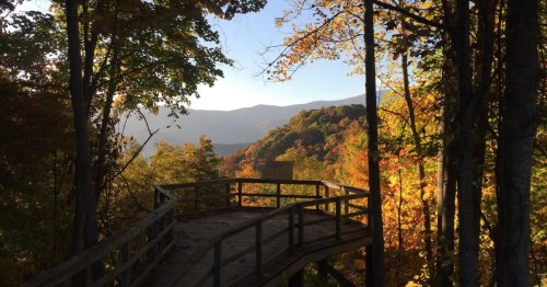 The Under-The-Radar Destination In Tennessee With The Most Beautiful Fall Foliage In The State