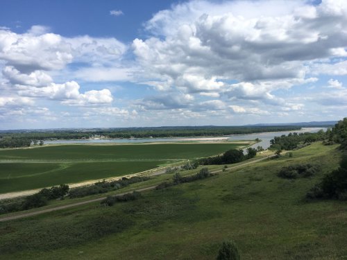 12 Scenic Trails To Explore In North Dakota, One For Each Month Of The Year
