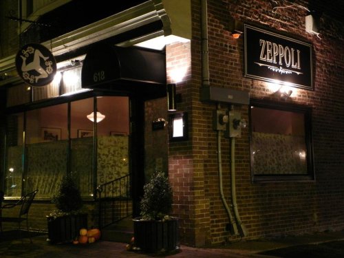 People Drive From All Over New Jersey To Eat At This Tiny But Legendary Italian Restaurant