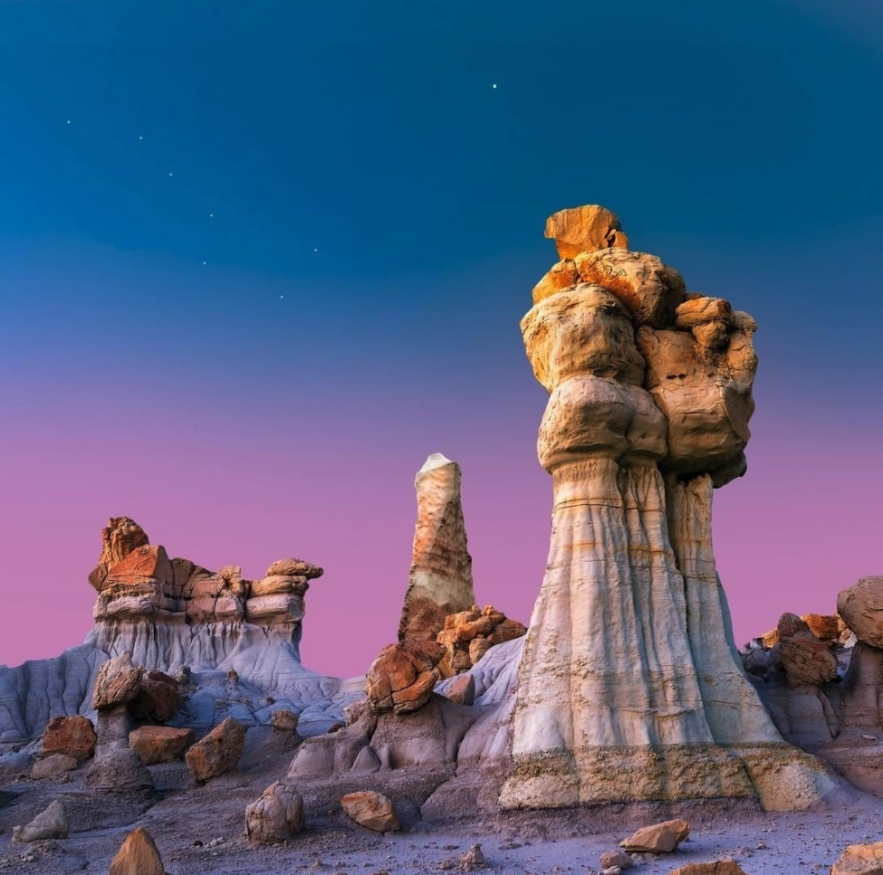 Explore The Otherworldly Bisti Badlands Of New Mexico, For Free