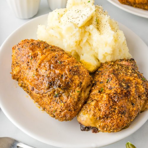 Garlic Parmesan Chicken Thighs (Crispy!)