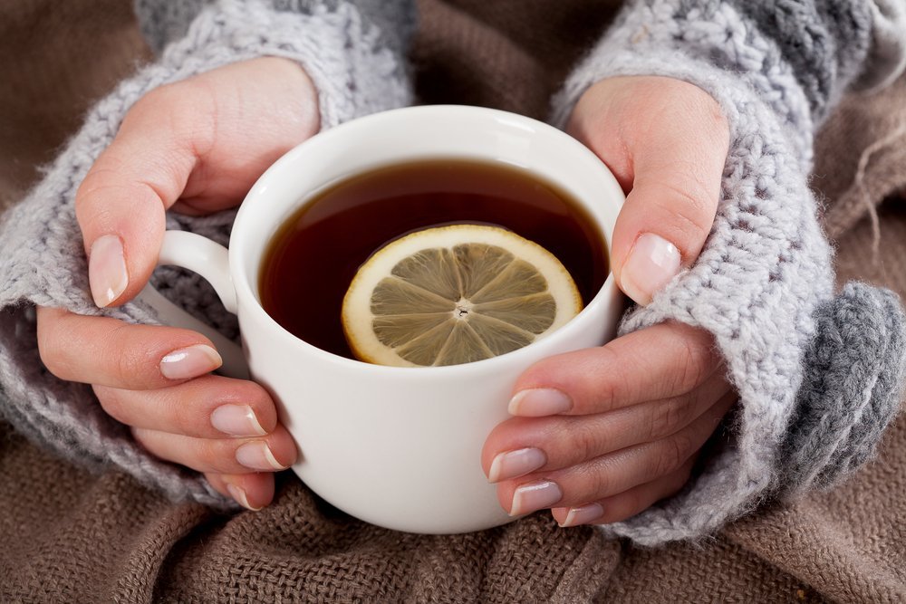 Natural Remedies for a Sore Throat (and Why They Actually Work)