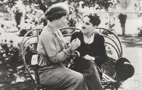 When Helen Keller Met Charlie Chaplin and Taught Him Sign Language (1919)