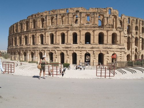 The Roman Colosseum Has a Twin in Tunisia: Discover the Amphitheater of El Jem, One of the Best-Preserved Roman Ruins in the World