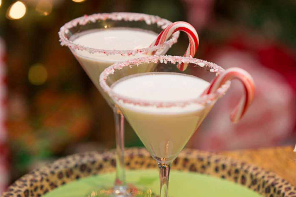 Festive Peppermint Cocktails to Try This Christmas - cover