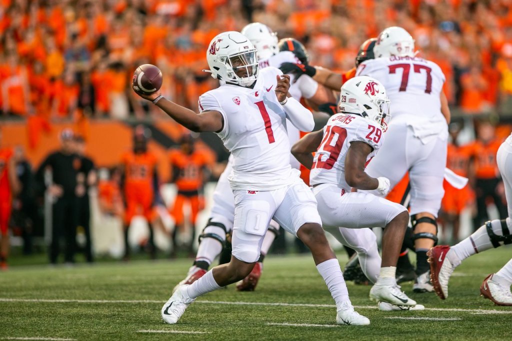 Watch: Former Oregon State Beavers' star Isaiah Hodgins scores